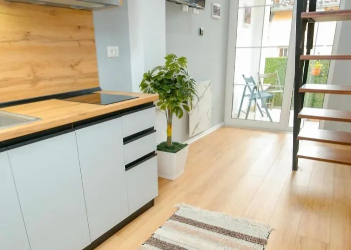 Вилла Alvin House Шкодер